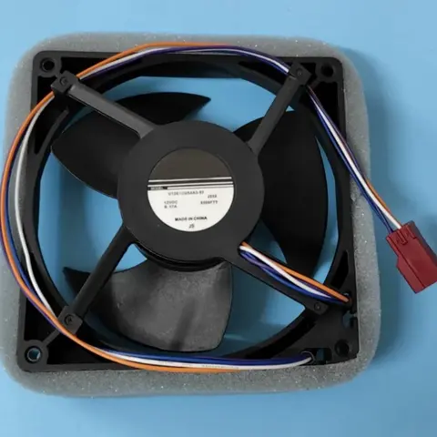 U12E12MS4A3-57 J232 DC12V 0.17A 4-линейный охлаждающий вентилятор для холодильника