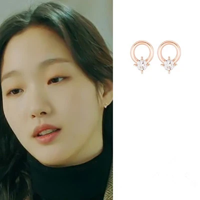 

The forever monarch of Korean drama Jin Gaoyin Zheng Taiyi same fashionable Earrings piercing for women