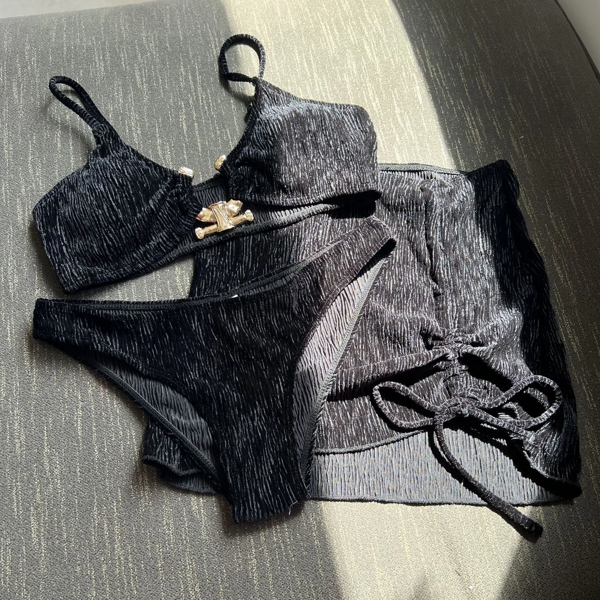 

New Conjunto De Dos Piezas Para Mujer Polyester Bikini Swimsuit Costumi Da Bagno Donna 2023 Sexy Split Type Swim Beach Wear.