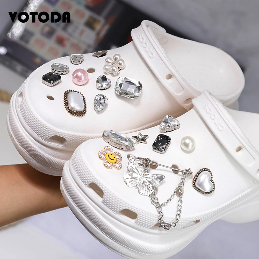 1set Charms For Croc Rhinestone Metal Chain Butterfly Shoe Accessories pin charm DIY Shoe Buckle Flower Girl Giftts Croc DECOR