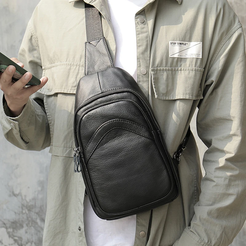 

AETOO Men's commuting leisure chest bag leather crossbody bag men's large capacity first layer cowhide fashion sports single sh