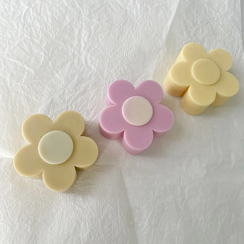 

Small Flower-Shaped Cake Decoration Silicone Mold DIY Flower Scented Candle Gypsum Handmade Soap Diffuser Stone Mold