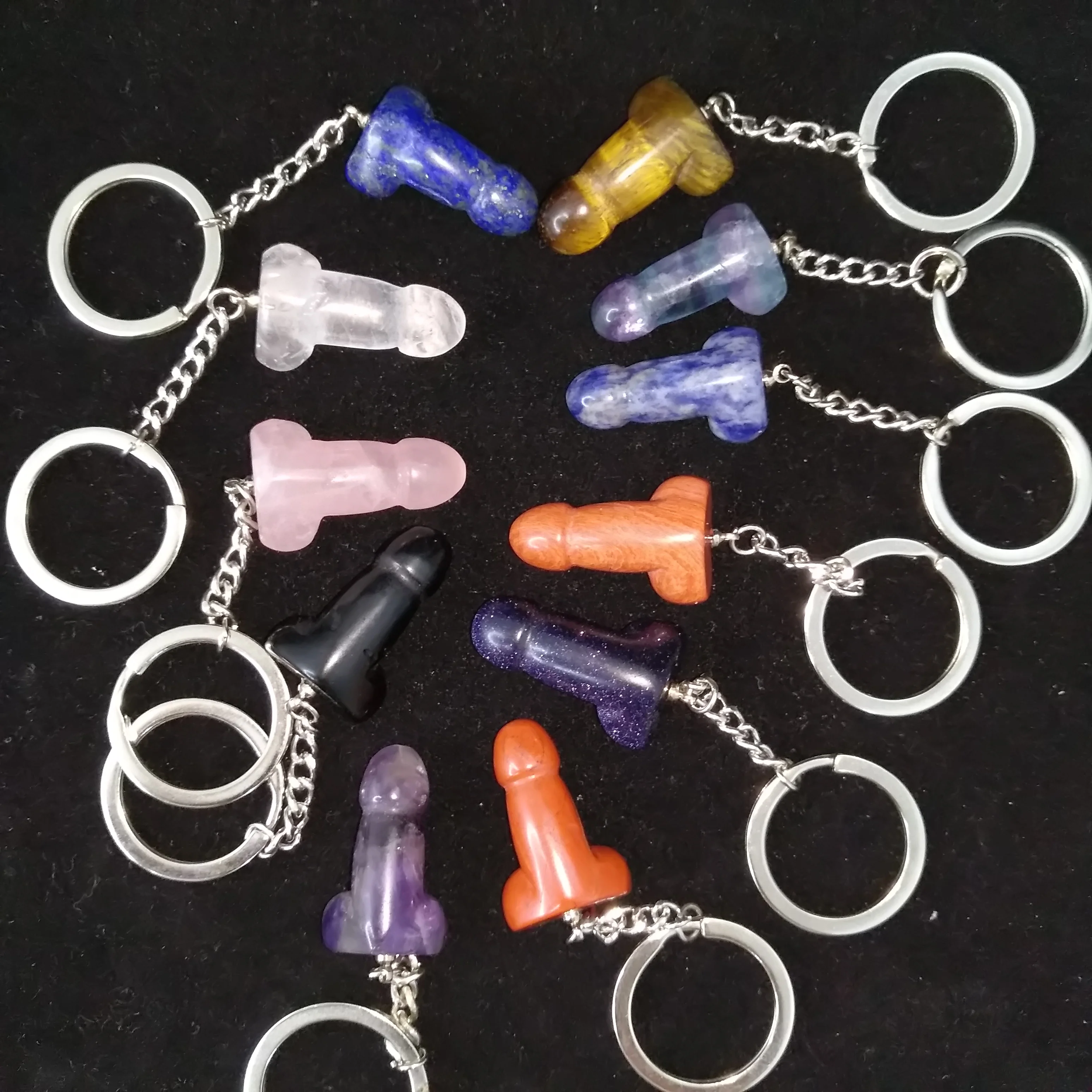 

Natural Healing Crystal Keychains Spiritual Energy Stone Handmade Ornaments Jewelry For Men Valentine Day Gifts Home Decor Craft