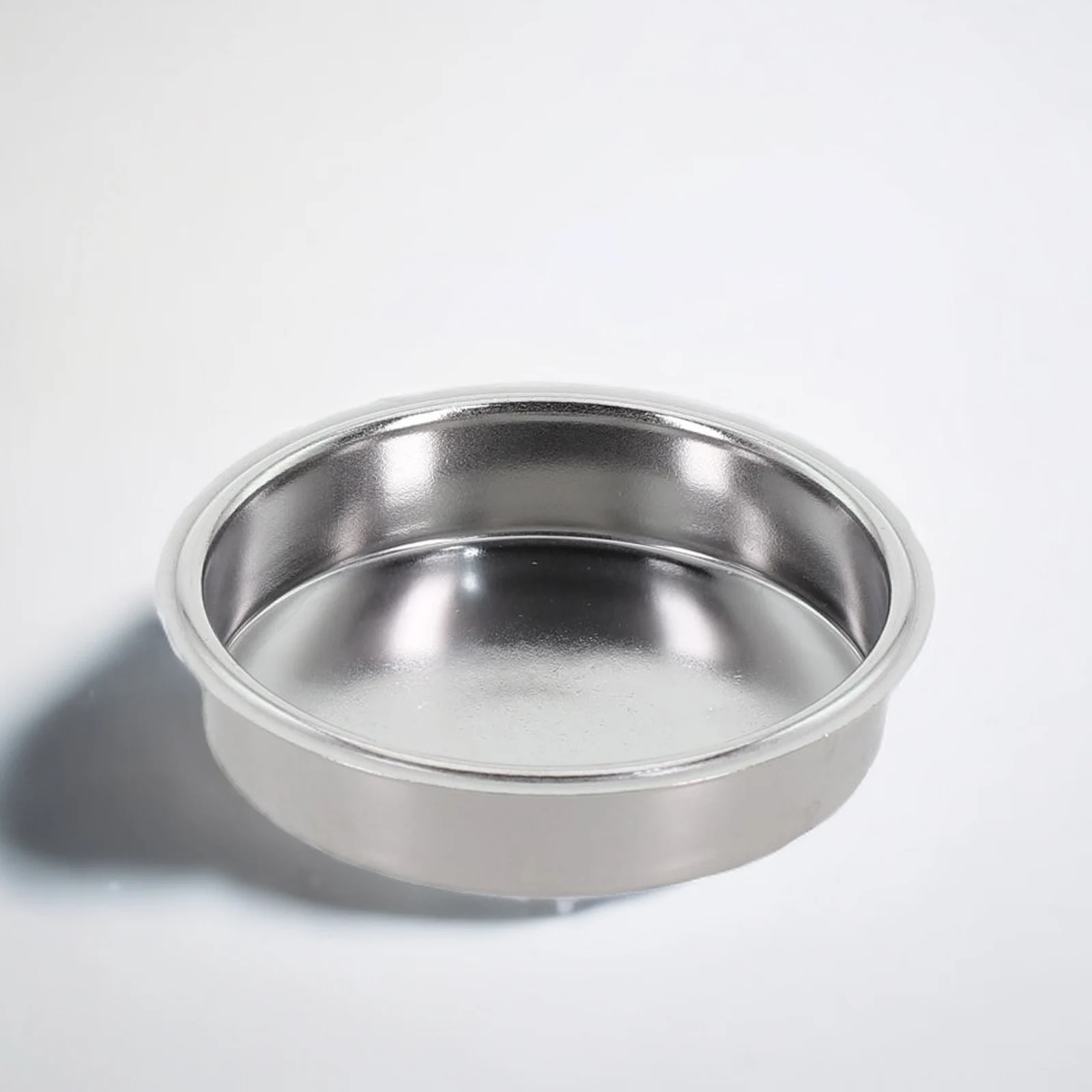 Непосредственно заменяет чашку фильтра под давлением. Компактный легкий