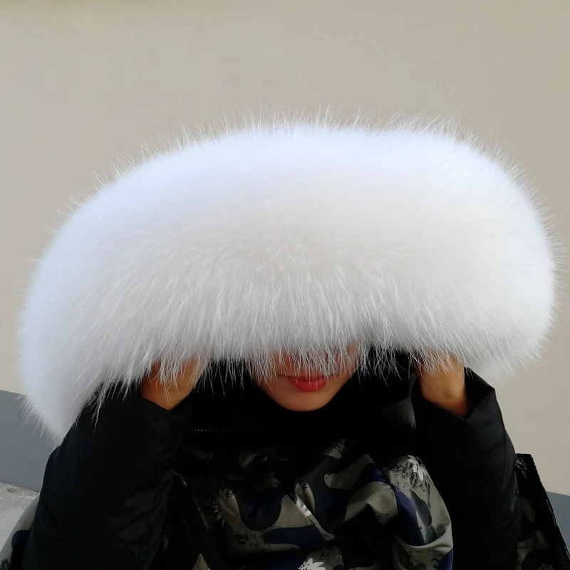 Зимний шарф из натурального меха енота