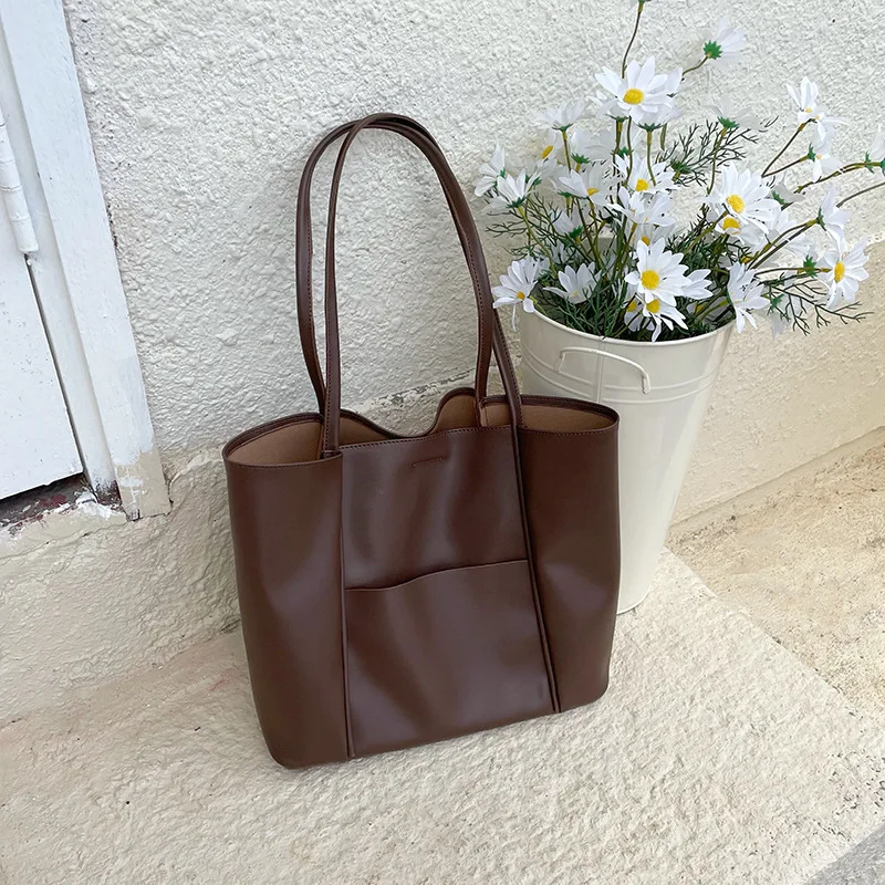 Модная женская сумка через плечо с большой вместительной магнитной пряжкой