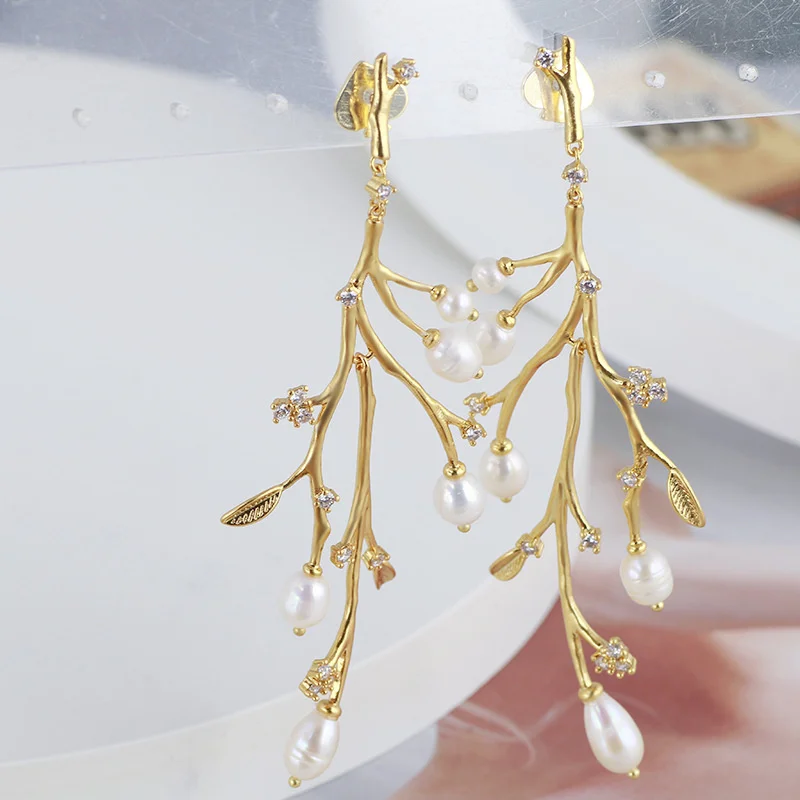 

European and American jewelry wholesale vintage fashion freshwater pearl gold branch leaves personality exaggerated earrings