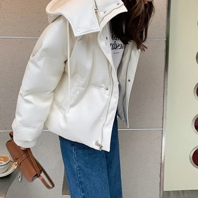 Зимняя женская хлопковая куртка с капюшоном однотонная универсальная в