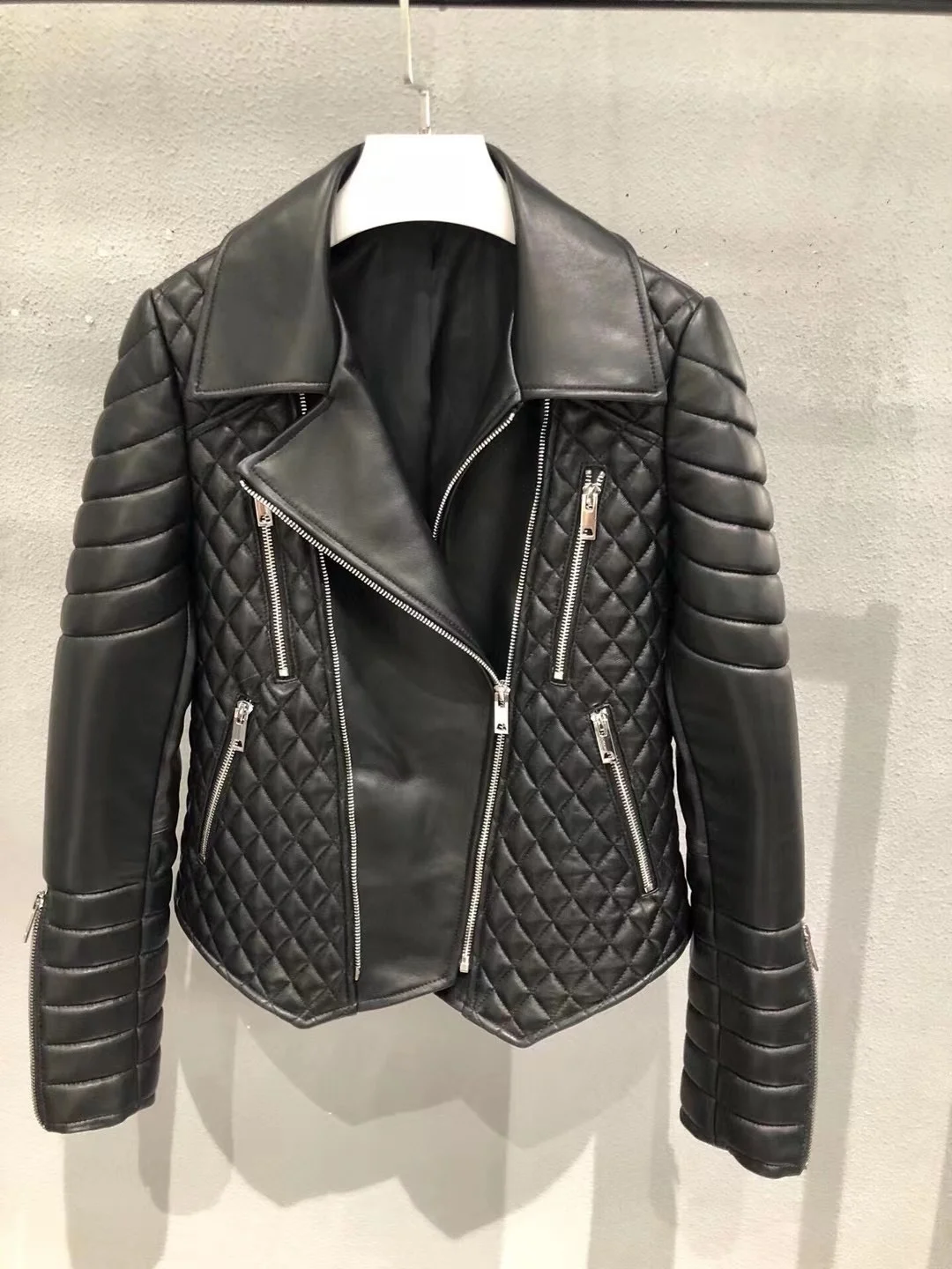 

Женская мотоциклетная куртка из натуральной кожи, Черная байкерская куртка из натуральной овчины, осень 2023