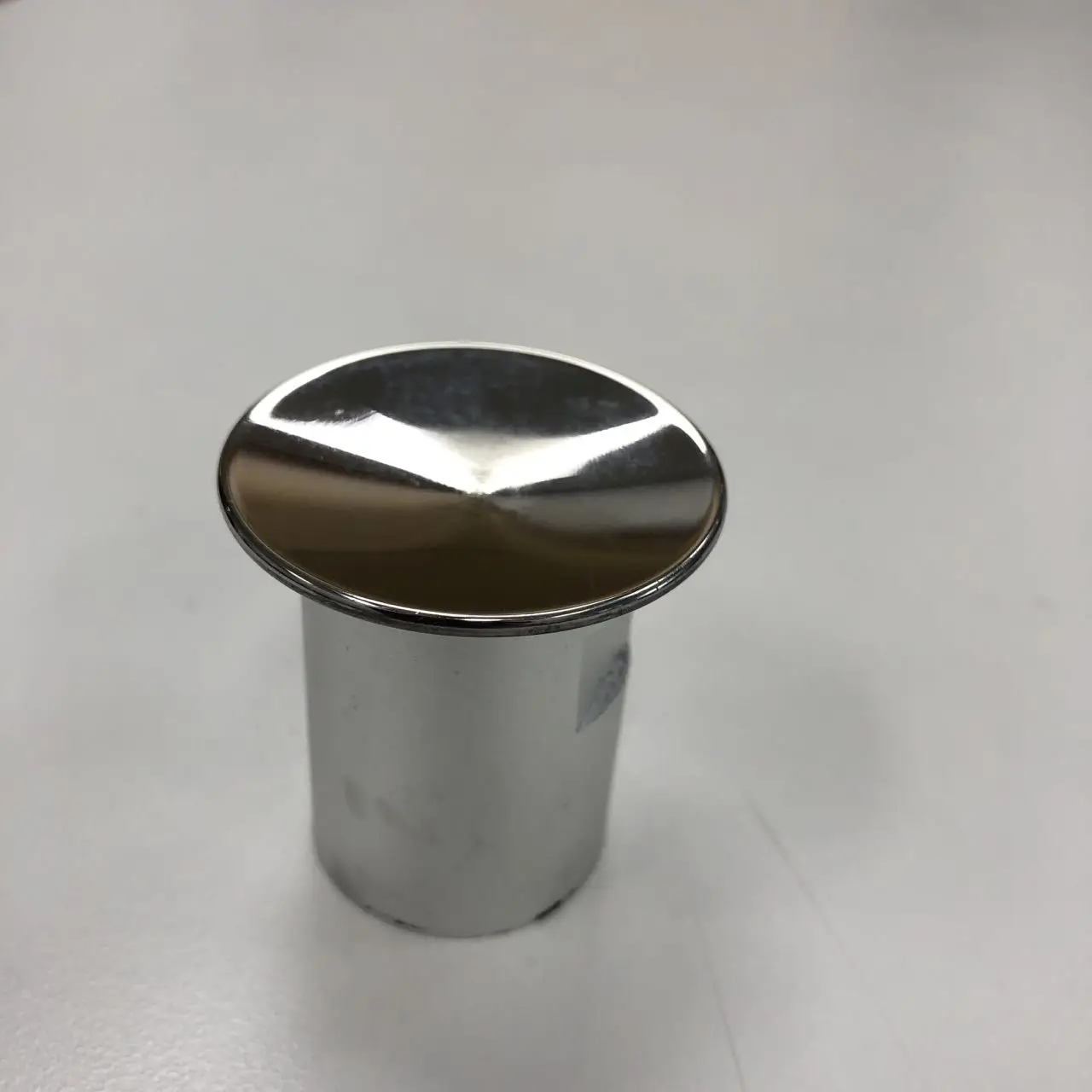 

Pneumagnetic shock wave work head for body pain relief