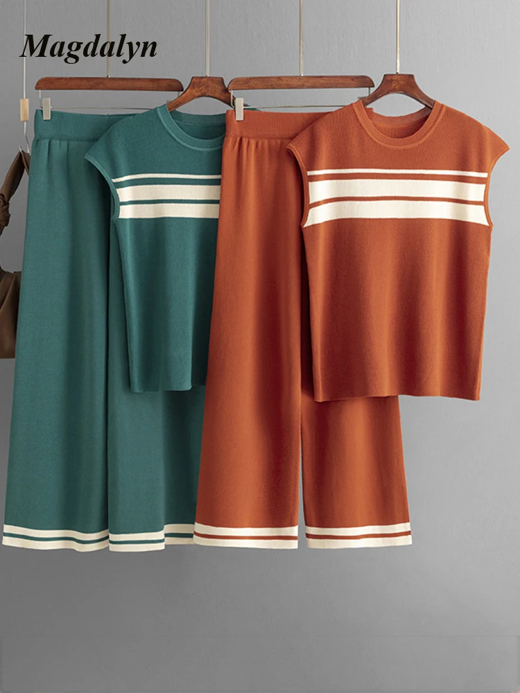 Женский вязаный костюм Magdalyn из вискозы