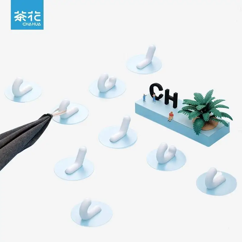 

Creative CHAHUA Sticky Letter Hanging Clothes Hook