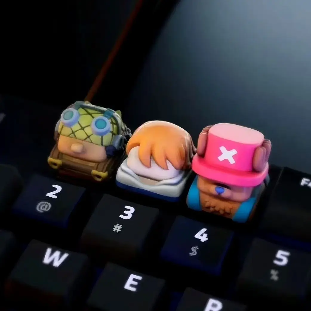 Фото One Piece Chopper Nami аниме мультфильм милые 3D колпачки для клавиш креативные персонализированные механические украшения для клавиатуры колпачки подарок оптовая продажа №3