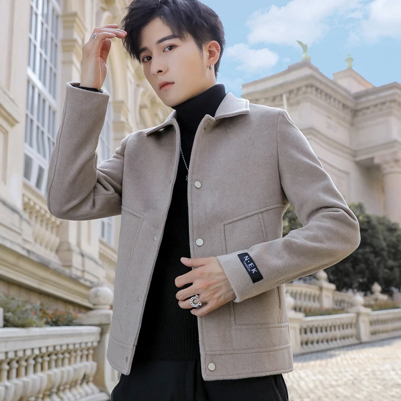 

The new high-end smart casual short woolen Korean fashion jacket for Autumn/Winter matches the slim jacket trend for teenagers