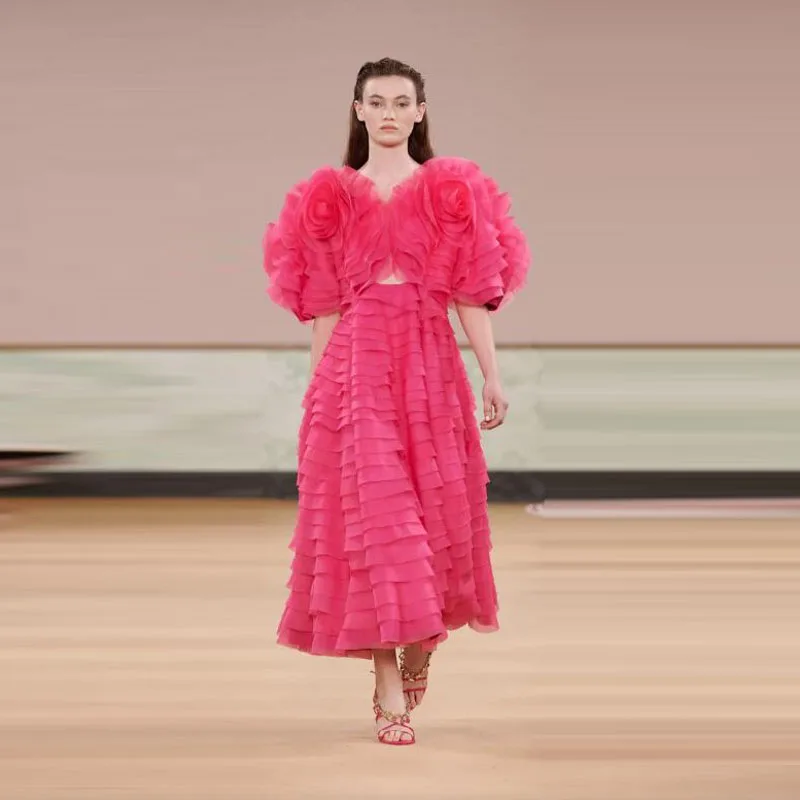 Розовое платье с рюшами для выпускного вечера пышное вечерние платья на день