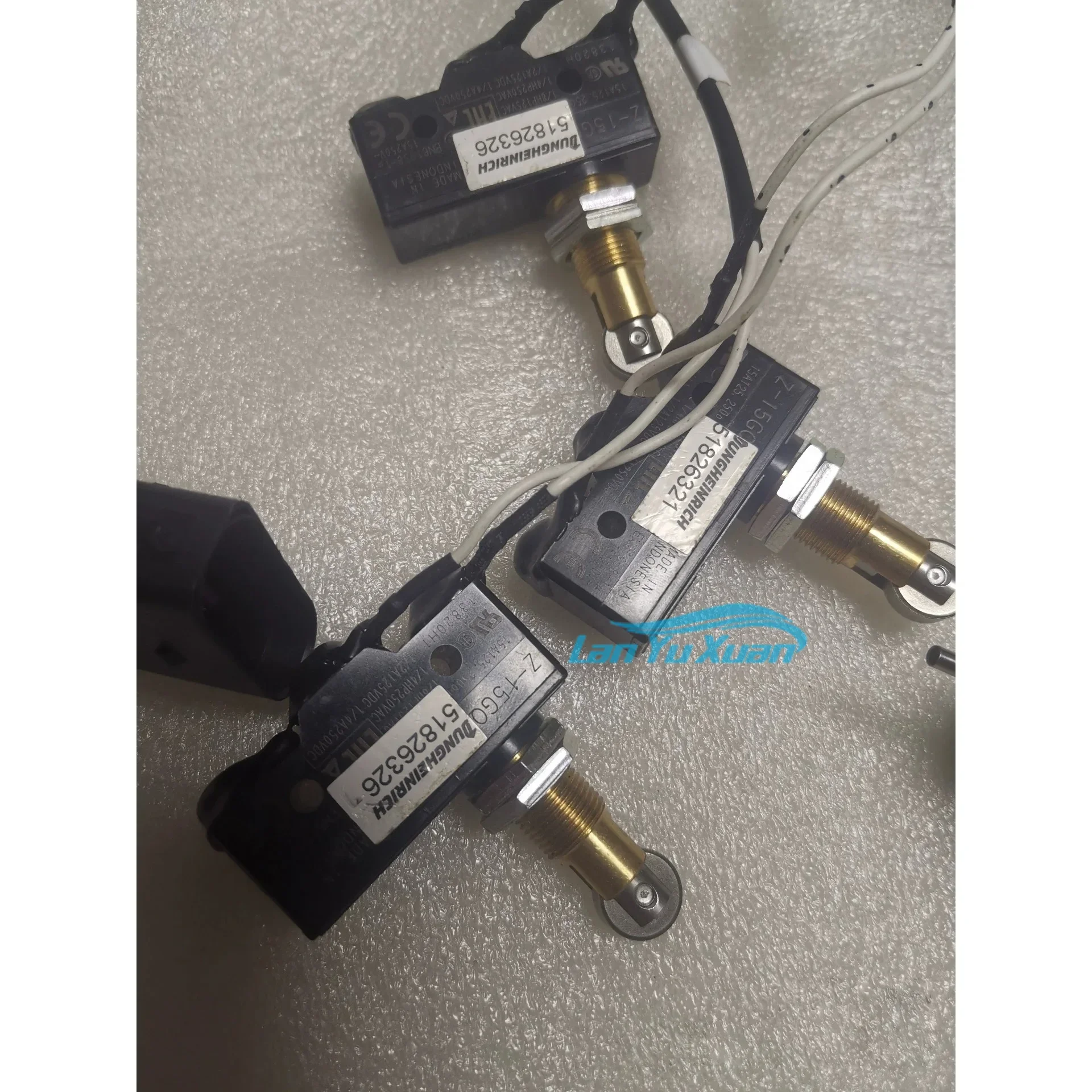 Оригинальные запасные части для промышленного вилочного погрузчика Jungheinrich 51844573