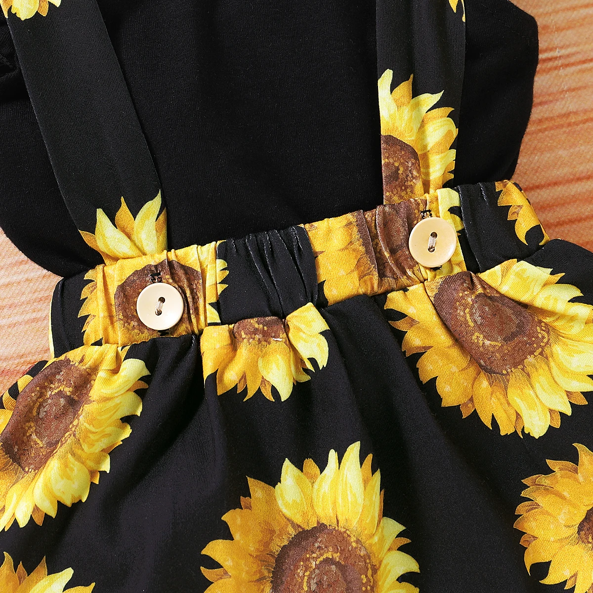 Newborn Baby Girl Sleeveless Ruffle Solid T-Shirt Romper Sunflower Print Strap Skirt Bowknot Headband Set images - 6