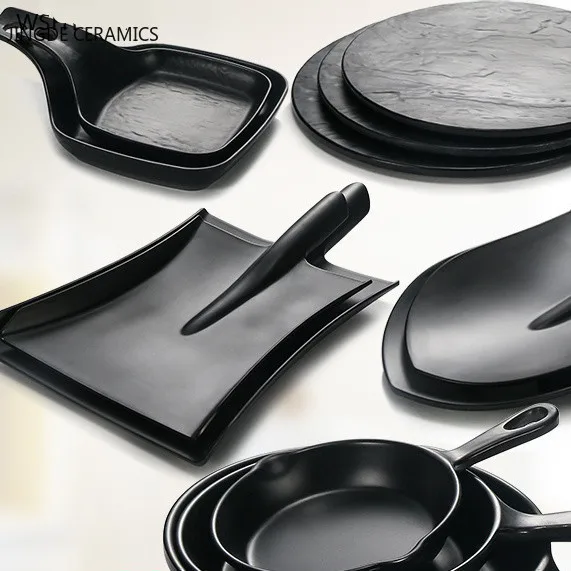 

Direct selling new creative melamine shaped pan iron shovel styling melamine plastic tableware black picnic barbecue plate
