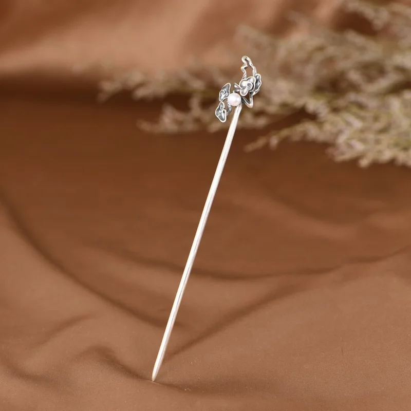

Chinoiserie Silver Hairpin