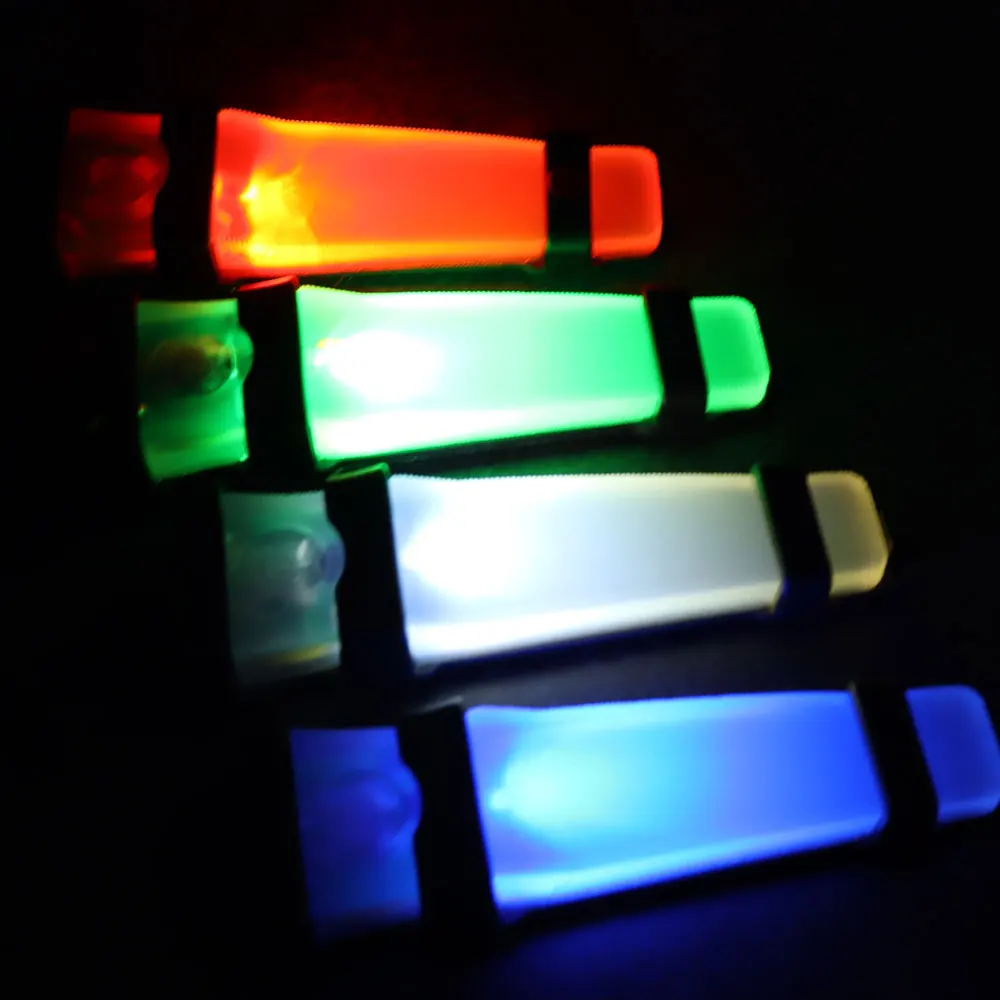 

Airsoft Arma Helmet Light WaterProof Surefir Light Velcro Back Survival Signal Helmet Lamp Helmet Scout Weapon Flashlight EX234