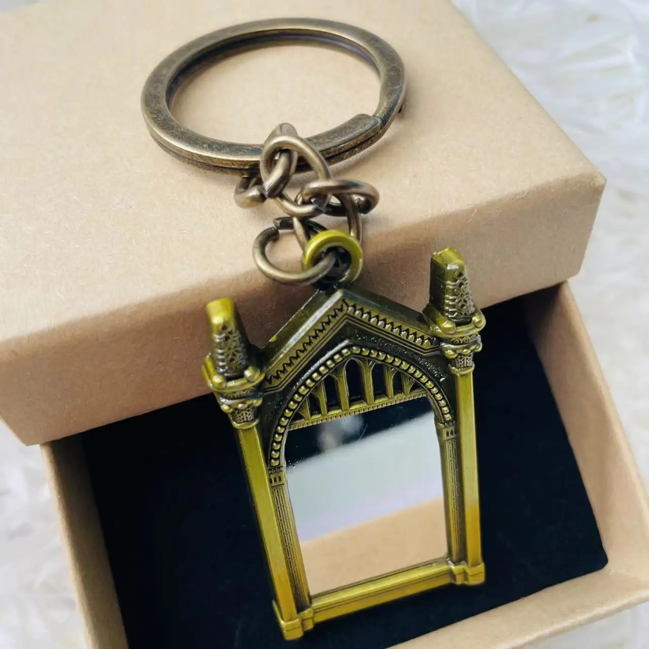 Подарочная коробка из зеркального акрила