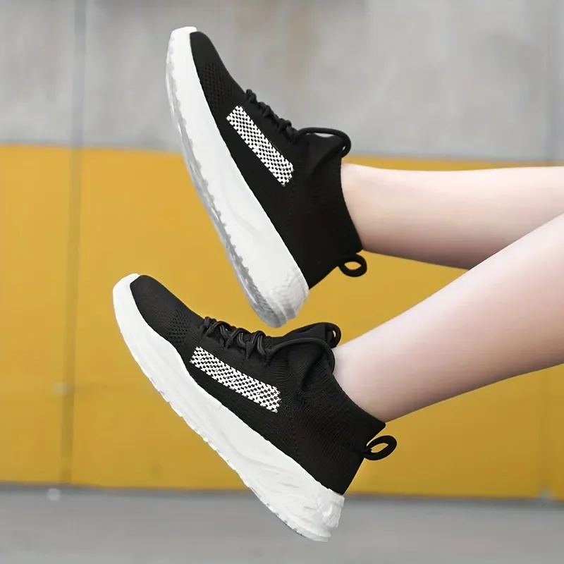 Рисунок 6 - Легкие кроссовки для мальчиков