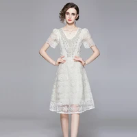 robe de pause th%c3%a9 fran%c3%a7aise l%c3%a9g%c3%a8re luxueuse v neck bubble sleeve heavy industry nail beads flower brodery long style dress