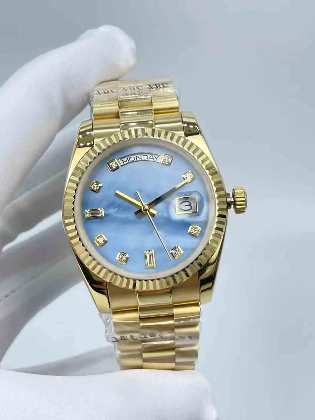 Изящные женские часы с зеленым циферблатом и окном календаря-36 мм-часы для