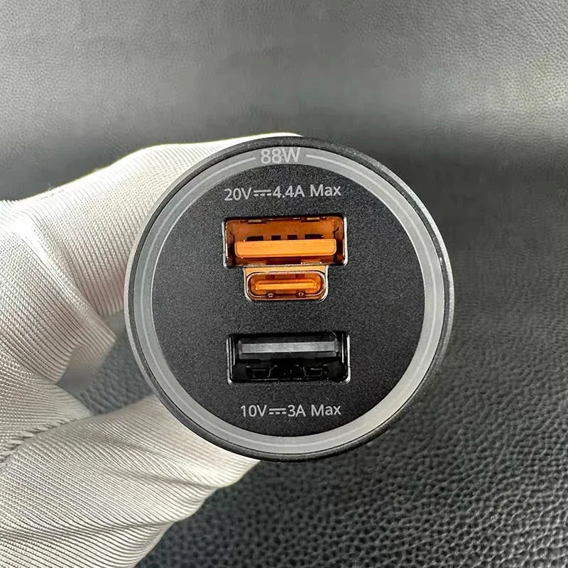 Универсальное автомобильное зарядное устройство HUAWEI макс. 88 Вт суперзарядка