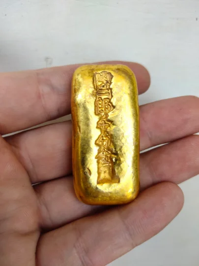 

Японский золотой слиток замок сварной Золотой стержень VTG винтажный поддельный золотой слиток 999 бумажный вес тонкая Тяжелая не настоящая м...