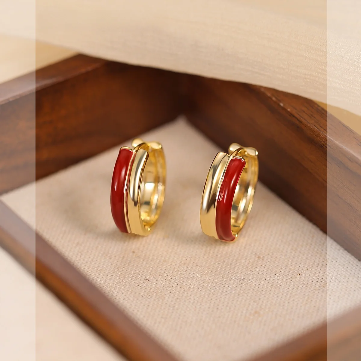 Женские серьги одинакового цвета с французской росписью винно-красного новинка