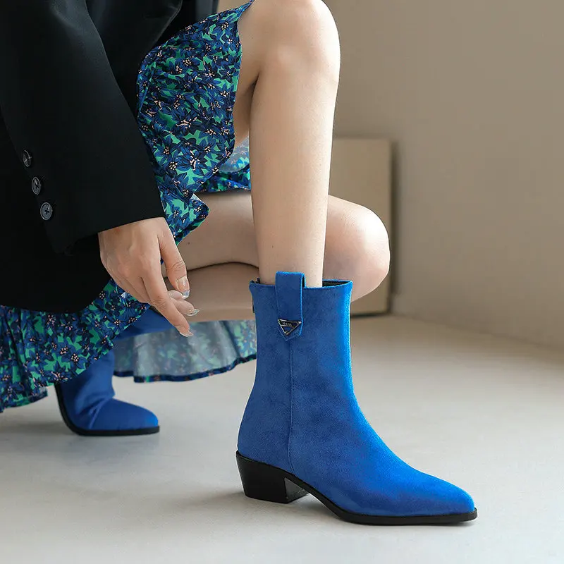 Ботинки женские из мягкой искусственной замши с острым носком без застежки на