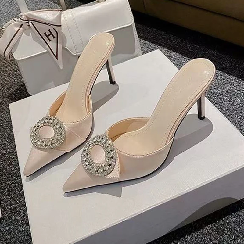 Женские шлепанцы на высоком каблуке с кристаллами пикантные сандалии острым