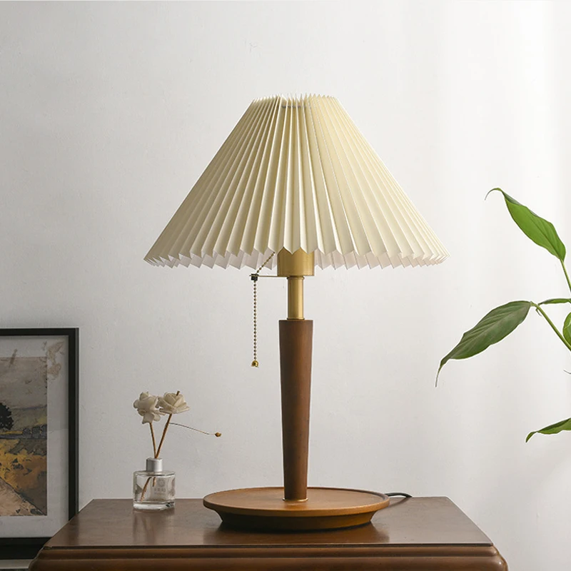 

Vintage Walnut Solid Wood Table Light Simple Bedroom Bedside Desk Lamp Nordic Pull Switch Vertical Study LED Pleated Table Lamps