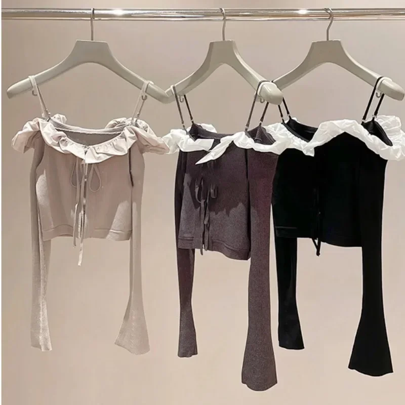 Женский кардиган с оборками трикотажный открытыми плечами и длинным рукавом