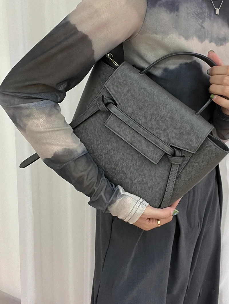 

Genuine leather fashionable and minimalist palm patterned catfish bag, premium wing bag, single shoulder diagonal cross handbag