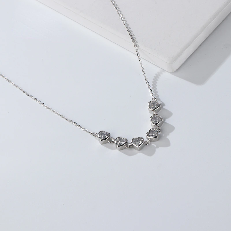 Женское ожерелье из серебра 925 пробы с фианитом |