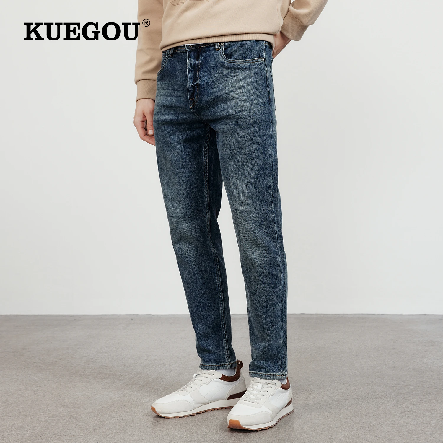 

KUEGOU 2022 Autumn New Comfortable Cotton Blend Stretch Jeans Vintage Washed DenimTrousers High Quality Plus Size Clothes 3101