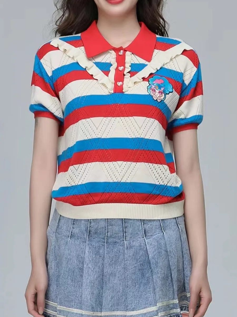 Женский трикотажный свитер в полоску