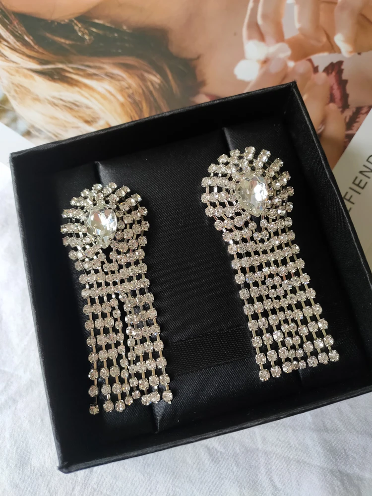 

Серьги-кисточки в европейском и американском стиле, Длинные модифицированные