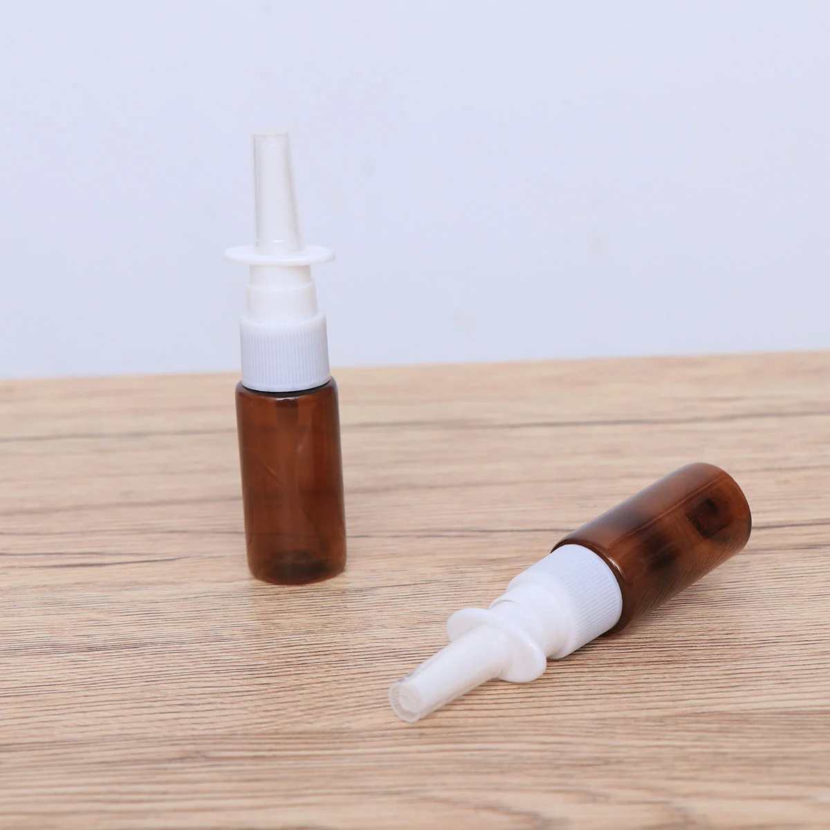 

10Pcs Empty Nasal Spray Bottles Refillable Fine Mist Sprayers Atomizers Makeup Water Container for Perfumes Essential Oils 15ml