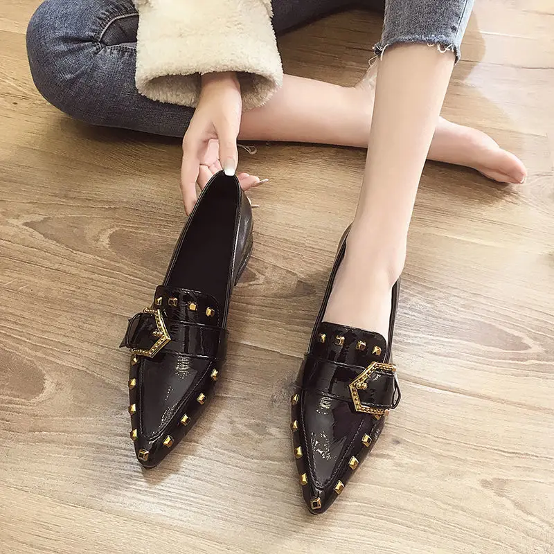 Women's shoes in the spring of 2021 new tide shoes a pedal pointed coarse documentary shoes fashion joker leisure doug