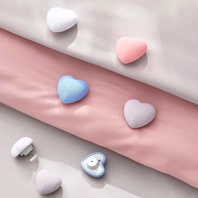

4PCS Heart Shaped Mushroom Quilt Holder Macaron Non-slip Quilt Clip One Key To Unlock Blankets Cover Fastener Holder Bed Sheet