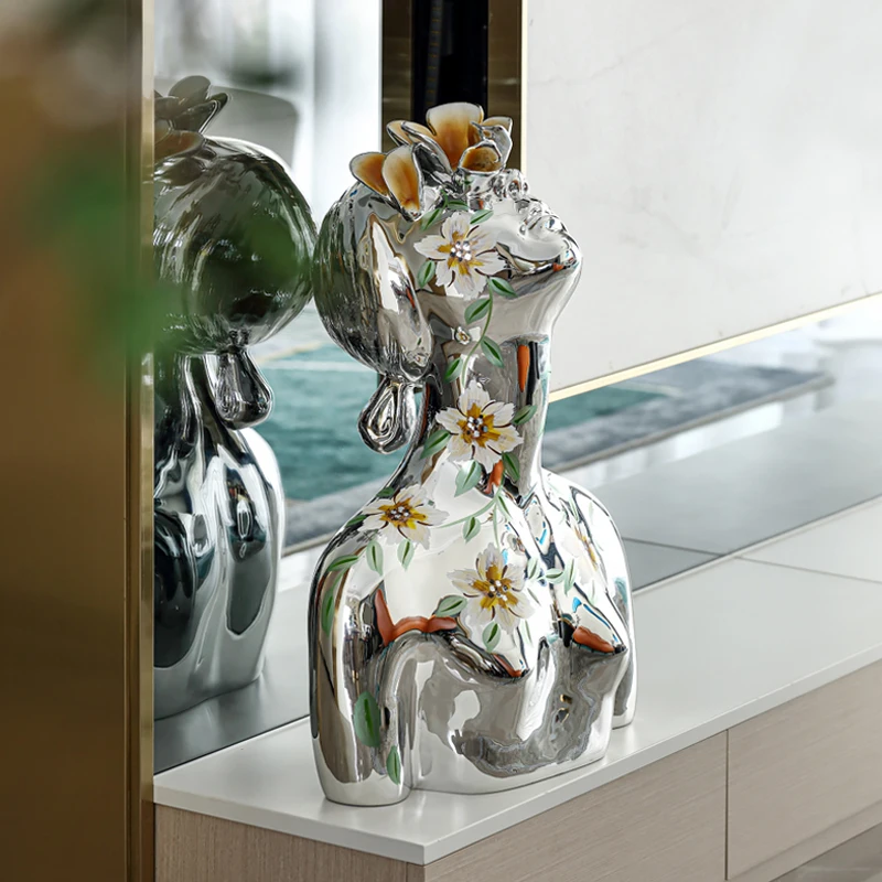 

Simple Modern Abstract Half length Resin Figure Sculpture Hotel Lobby Living Room Entrance Light and Luxury Soft Decoration