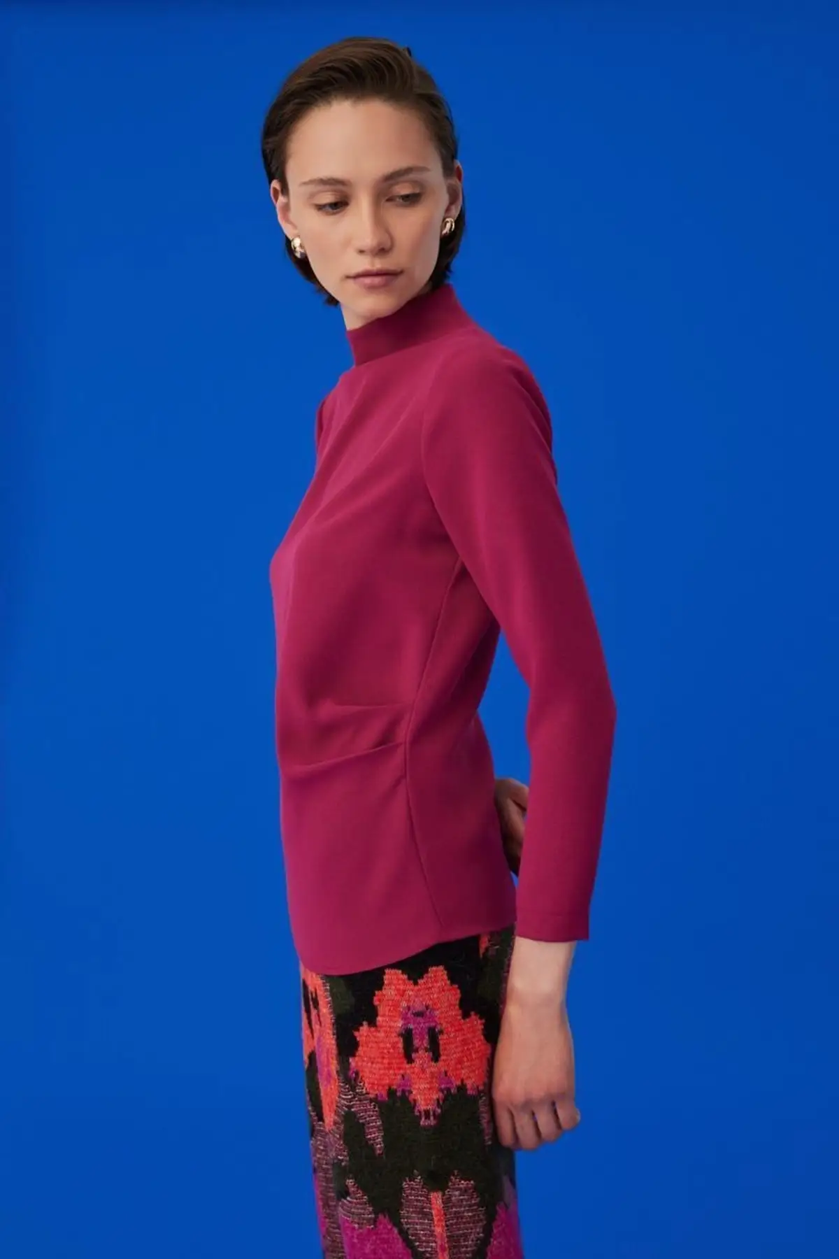 Рисунок 4 - Женская стильная блуза с ворот