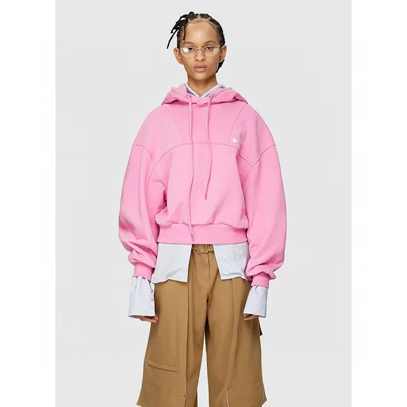 Рисунок 2 - Женский свитшот с капюшоном