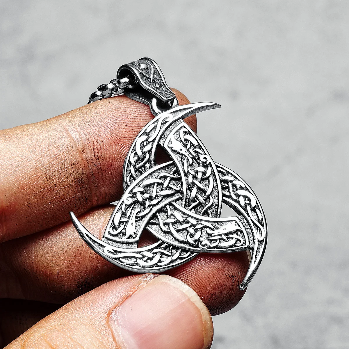 

Viking Knot Men Necklaces 316L Stainless Steel Nordic Mythology Retro Pendant Chain Punk Rock for Friend Male Jewelry Best Gift