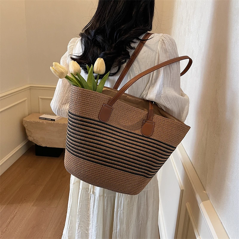 Соломенная сумка женская летняя 2024 новая роскошная дизайнерская на плечо для