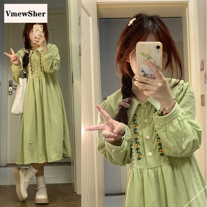 

Женское вельветовое платье с длинным рукавом, до середины икры