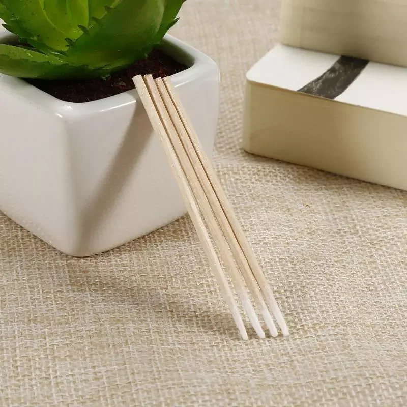 

Nail Seam Dedicated Dirty Picking Wooden Handle Pointed Tip Head Cotton Sturdy Cotton Applicator Swab Tool Tattoo TSLM1